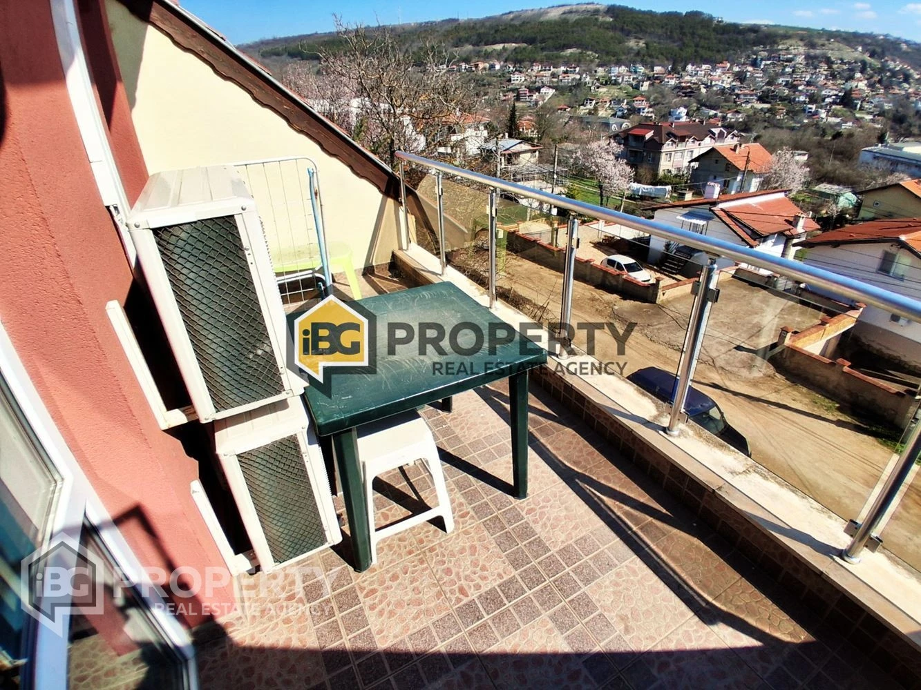 Exzellentes Maisonette